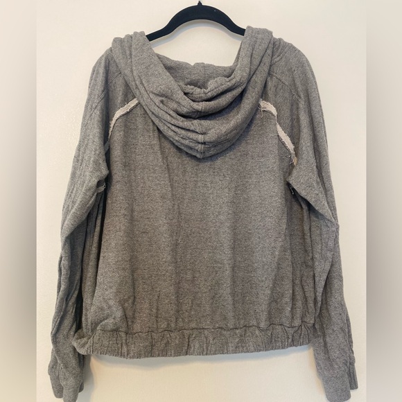 Free People “Kimmie” Gray Cropped Hoodie - Size Large - Picture 10 of 10